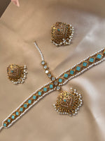 Koyal Maatha Patti & earrings