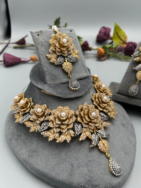 Jashne Bahar Bridal Set