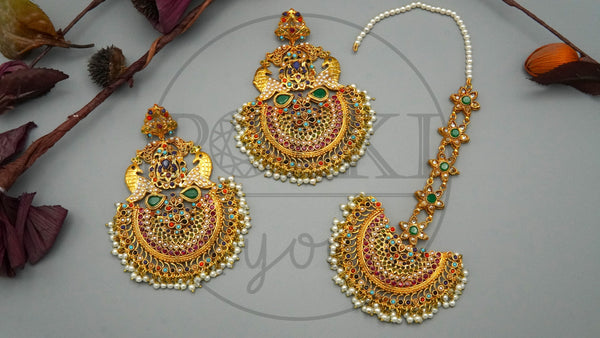 Morpankh Teeka & Earrings