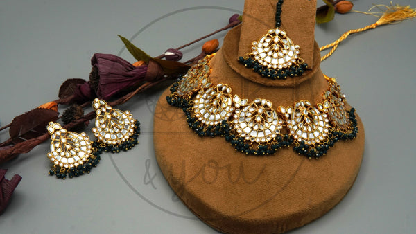 Shahjehan Kundan Choker Set with Teeka